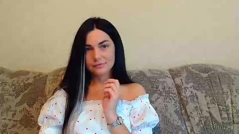 Kelly online show from June 8, 11:00 am