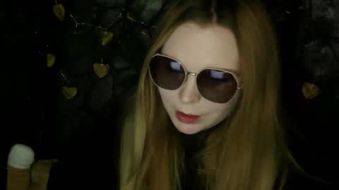 blushing_star online show from March 10, 5:50 pm