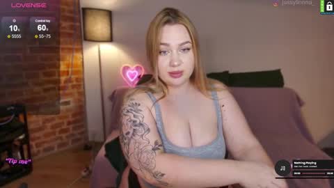 Snapshot of bodylina chatting on December 11, 9:12 pm  Lina  online show from December 11, 9:12 pm