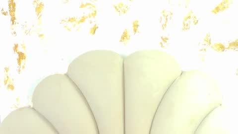 bonieklent online show from October 9, 5:00 am