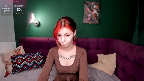 Honey  Bonnie online show from April 6, 1:49 am