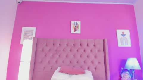 Bonnie  online show from December 13, 12:39 pm