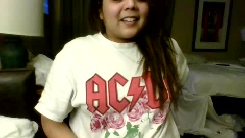 Snapshot of bookishdivya chatting on February 20, 9:55 am Divya online show from February 20, 9:55 am