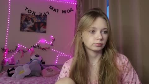 Milena online show from February 5, 3:31 am