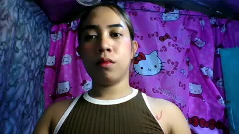 bowtoyorqueen online show from July 18, 5:55 am