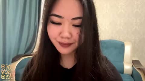 Snapshot of brandysveum chatting on October 31, 7:12 am Aypril   online show from October 31, 7:12 am