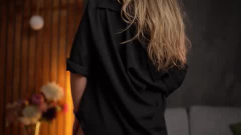 Alex online show from December 16, 5:57 am