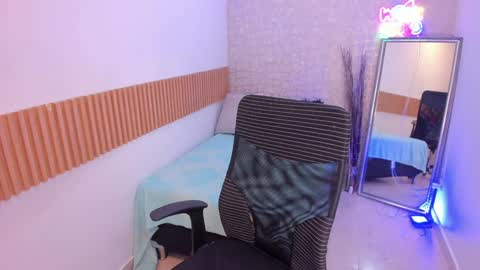 Zafira online show from February 6, 10:58 am