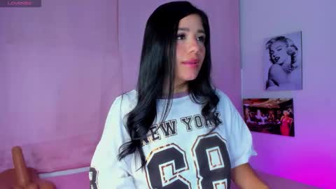 briana11_ online show from October 18, 7:55 am