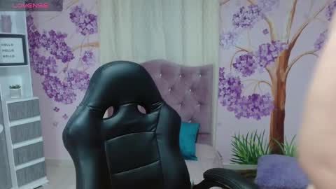 DAYANNA online show from January 21, 2:33 am