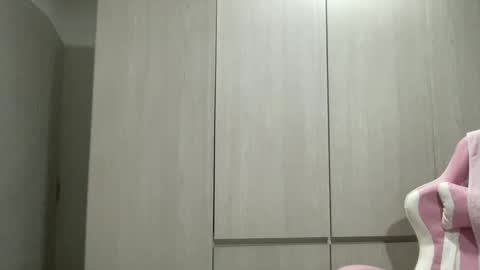 brithneysquirt online show from March 7, 3:28 pm