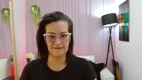 BRITNEEYTAYLOR1 online show from January 11, 6:33 pm