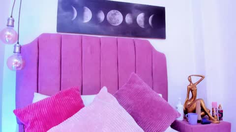 Britney online show from April 8, 12:29 pm