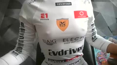 BritneyxKittens online show from November 6, 8:09 am