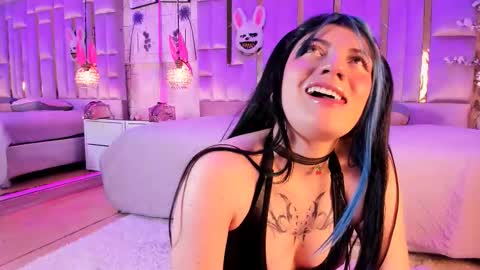     online show from March 3, 2:23 pm