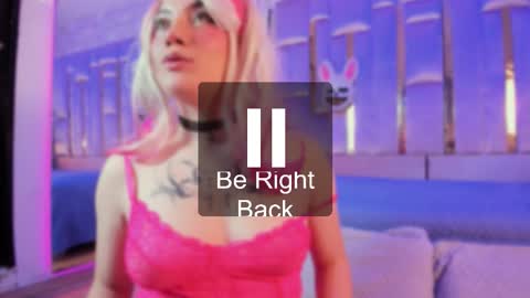     online show from March 9, 3:04 pm