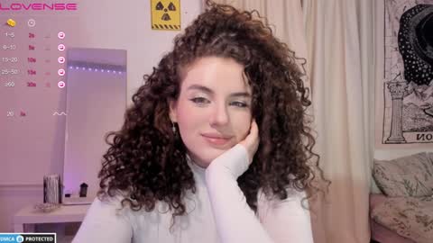 Snapshot of brookchills chatting on December 4, 7:23 pm Brook Help me collect 100 reactions online show from December 4, 7:23 pm