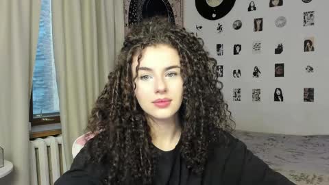 Snapshot of brookchills chatting on October 5, 7:13 am Brook Help me collect 100 reactions online show from October 5, 7:13 am