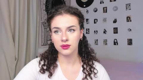 Snapshot of brookchills chatting on September 23, 7:17 am Brook Help me collect 100 reactions online show from September 23, 7:17 am