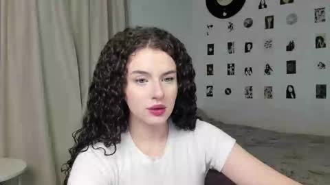 Snapshot of brookchills chatting on October 11, 7:46 am Brook Help me collect 100 reactions online show from October 11, 7:46 am