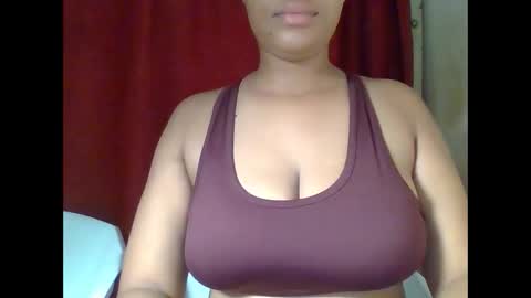 brown_lv online show from December 15, 5:45 am