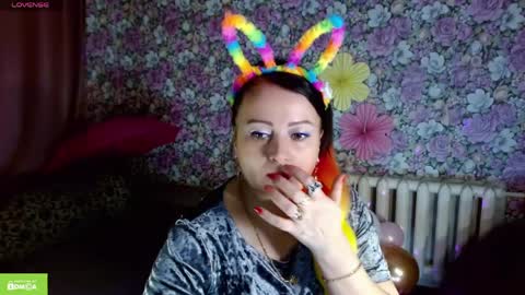 Julia online show from April 2, 9:34 pm