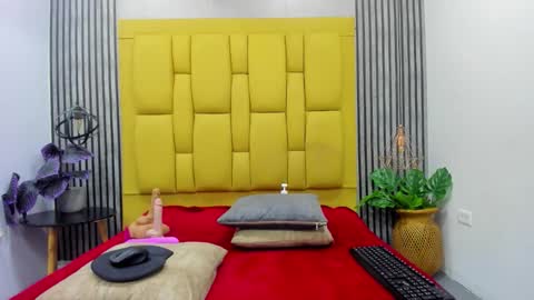 Snapshot of bryonycute chatting on September 13, 12:35 pm BRYONY online show from September 13, 12:35 pm
