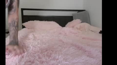 Queen Lola XXX online show from April 22, 8:33 am