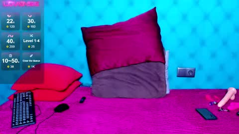 Emma online show from April 4, 1:32 pm