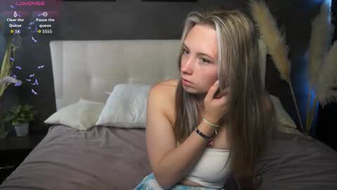 Sabrina  online show from September 15, 4:10 am