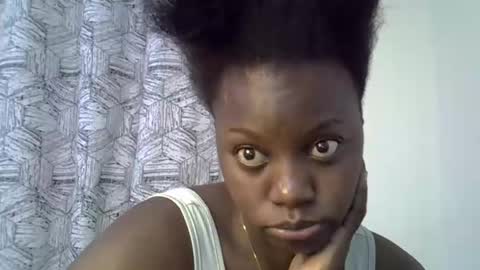 bubbly_ass30 online show from December 21, 9:08 pm