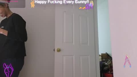 Snapshot of bunnycheekz chatting on January 14, 2:19 am Tokki  bunny  online show from January 14, 2:19 am