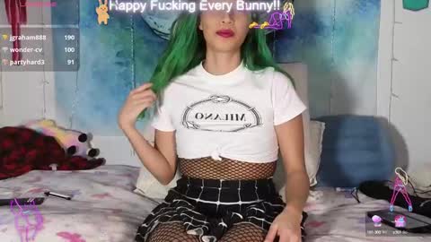 Snapshot of bunnycheekz chatting on January 9, 1:08 am Tokki  bunny  online show from January 9, 1:08 am