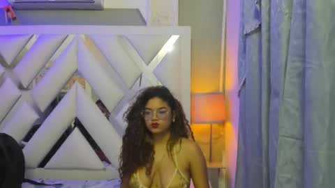 bunnydolly_ online show from January 7, 4:05 am