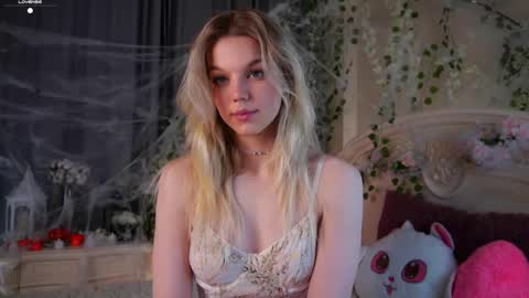 Jessica online show from November 2, 1:36 pm