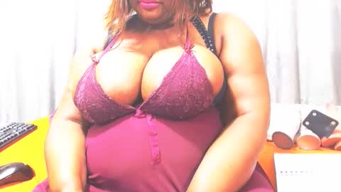 bustymaturestepmum online show from April 17, 5:53 am