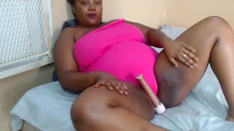 BUSTYQUEENB online show from March 28, 8:36 am