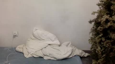 Lamb online show from April 25, 5:54 pm