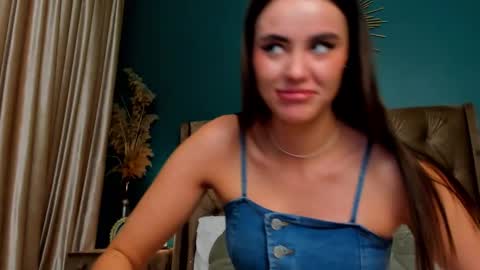 Cali online show from September 11, 8:53 pm