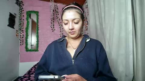 paula online show from April 7, 4:47 am