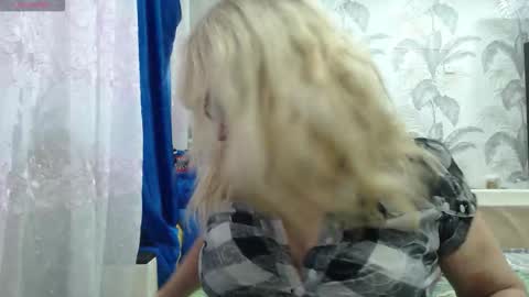 CamDiva1 online show from November 15, 10:16 am