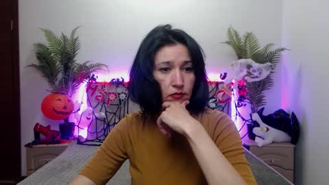 Cameronenns online show from October 21, 12:42 pm