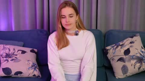 Emilt online show from June 23, 2:37 pm