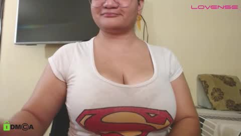 Snapshot of camiilahotxxx chatting on October 6, 11:09 pm Camila online show from October 6, 11:09 pm