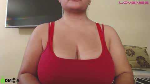 Snapshot of camiilahotxxx chatting on September 29, 4:34 pm Camila online show from September 29, 4:34 pm