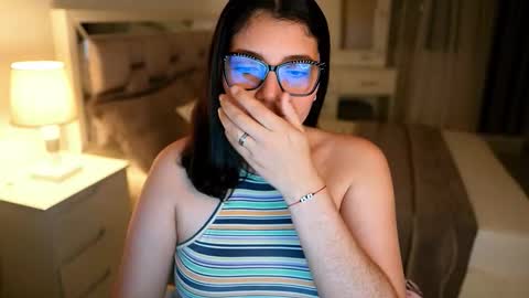 Camila buitrago online show from December 19, 11:41 pm