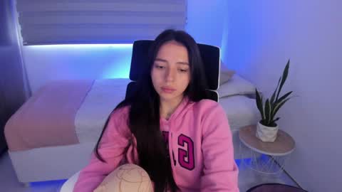  C A M I  online show from April 4, 3:55 pm