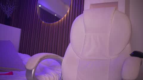 camila_martinez9 online show from September 30, 4:56 pm