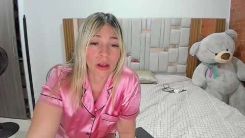 Camila online show from March 9, 3:53 am