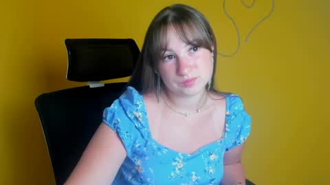 Camilla online show from June 25, 6:29 am